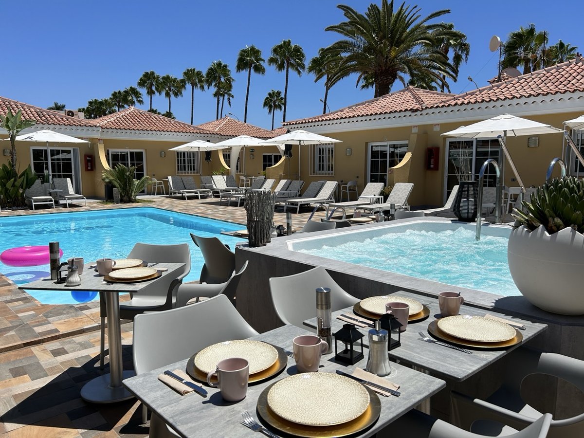 Swimming pool & Jacuzzi Gay Resort Club Torso Gran Canaria